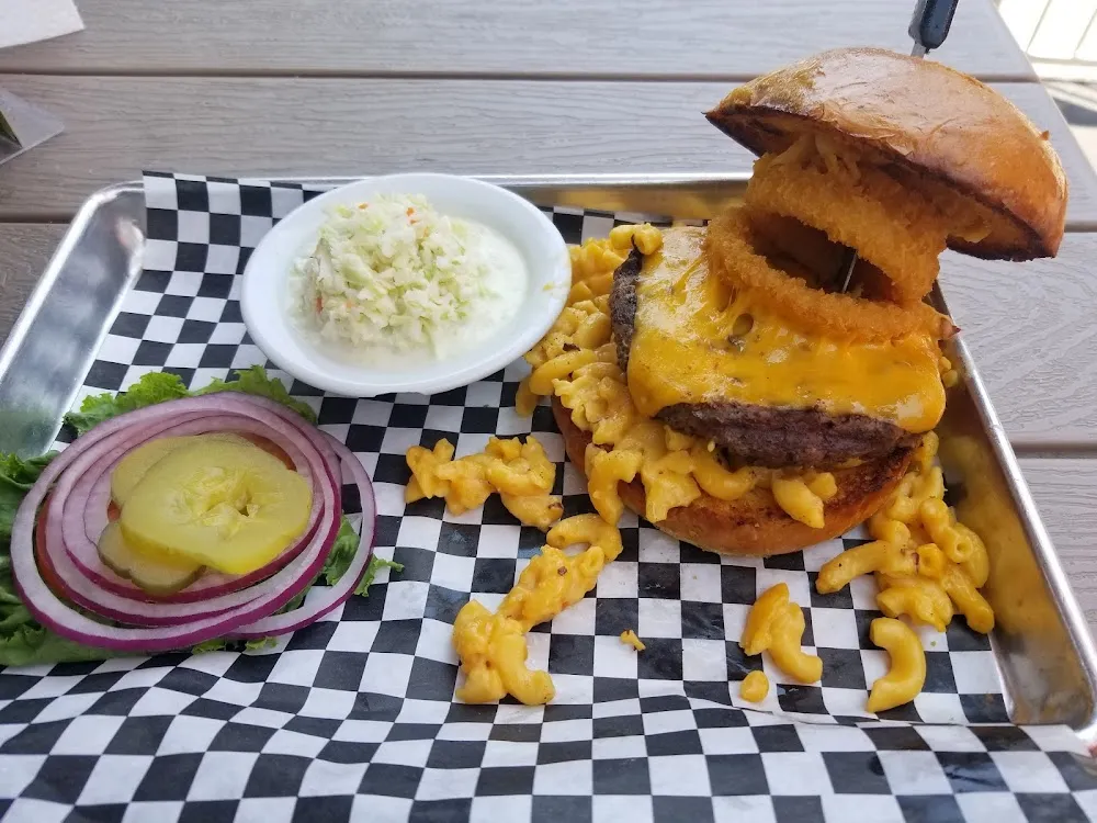 Smokey Cow Macaroni & Cheese Burger